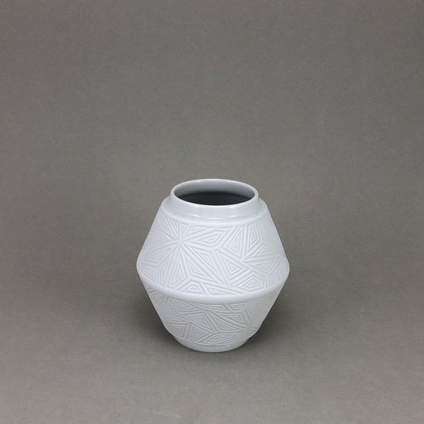 Vase, Vitruv, klein, Biskuit weiß, H 11 cm