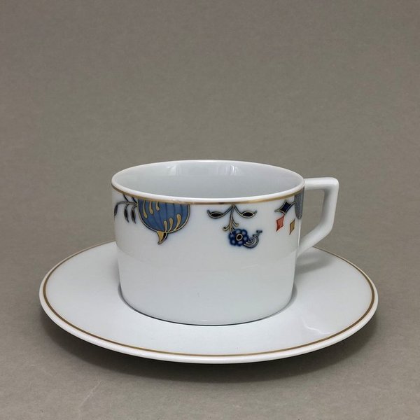 Kaffeetasse m. U., Form "No. 41", Noble Blue, Zwiebelkante, kobaltblau, rot, gold, V 0,15 l