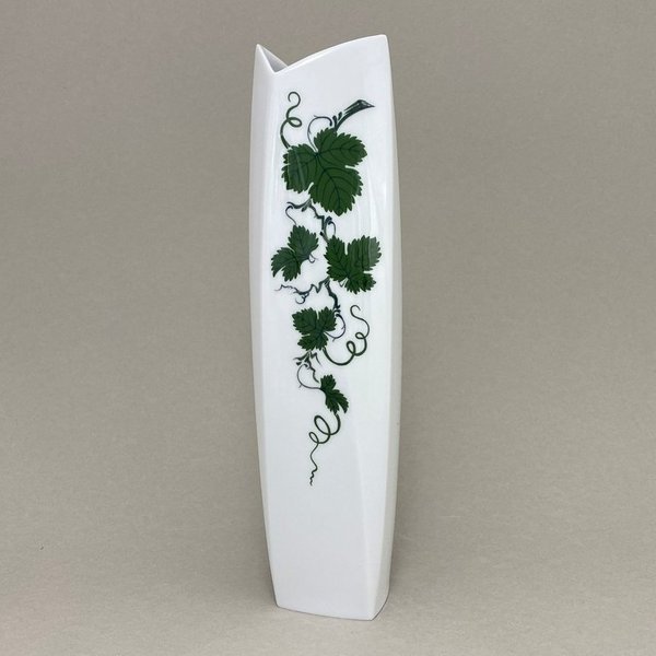 Vase, Weinlaub mit grünen Ranken, weißer Rand, H 29 cm