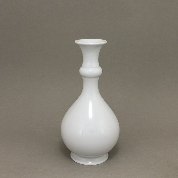 Vase, Weiß, H 16,0 cm