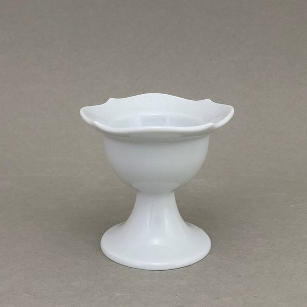 Eierbecher, Form "Wellenspiel Relief", weiß, H 7 cm