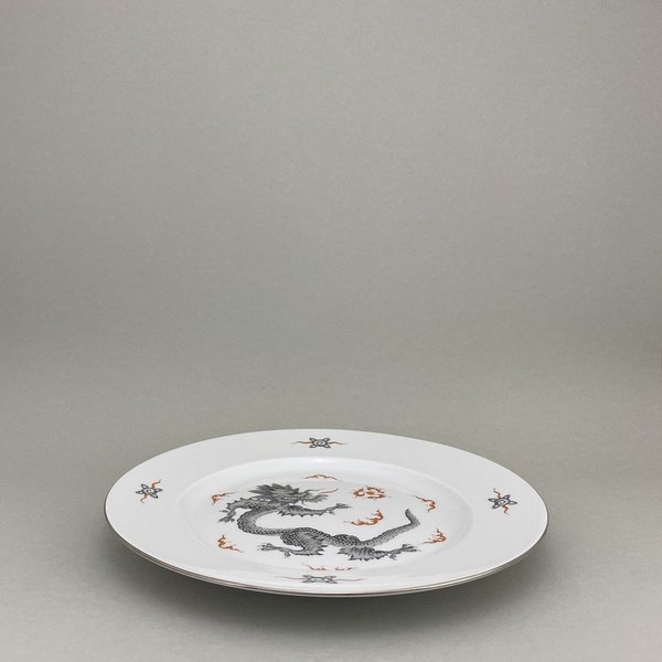 Teller, Form "Glatte Form", Ming-Drache, ohne Kante, schwarz, Platinrand, Ø 29 cm