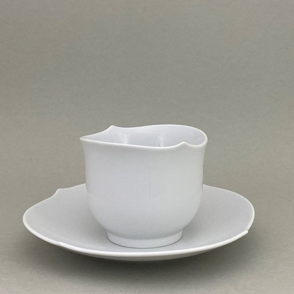 Kaffeebecher m. U., Form "Wellenspiel Pur", Markenzeichen Meissen, kobaltblau