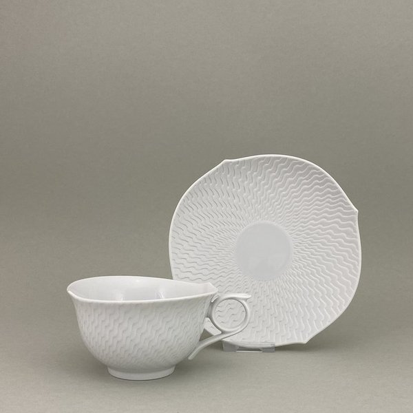 Teeuntertasse zu 29633, Form "Wellenspiel Relief", Biskuit Weiß, Ø 16 cm